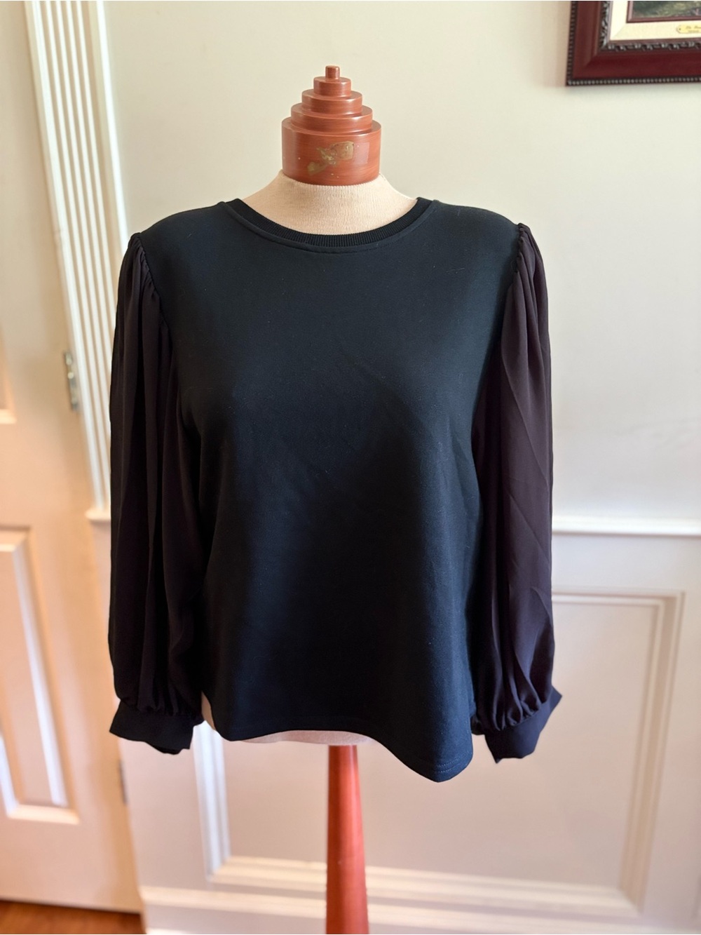 For Cynthia Black Puff-Sleeve Long Sleeve Top